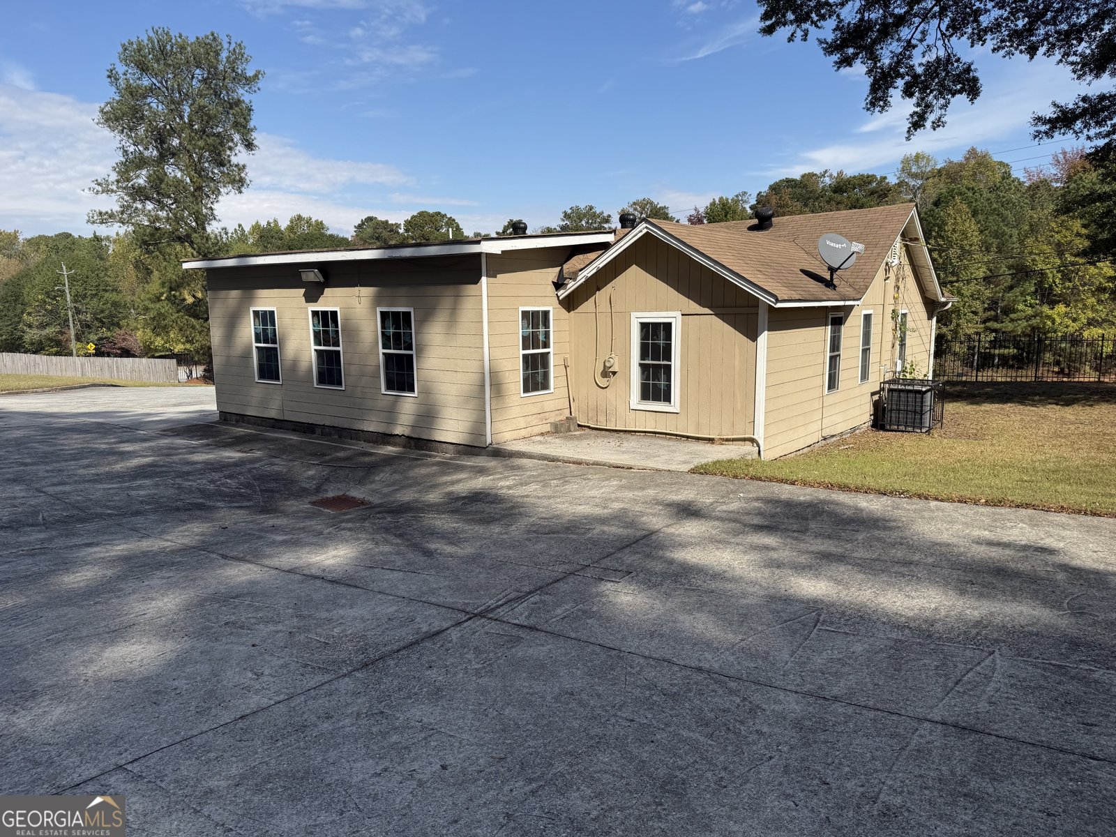 7483 Covington Highway Lithonia - 3