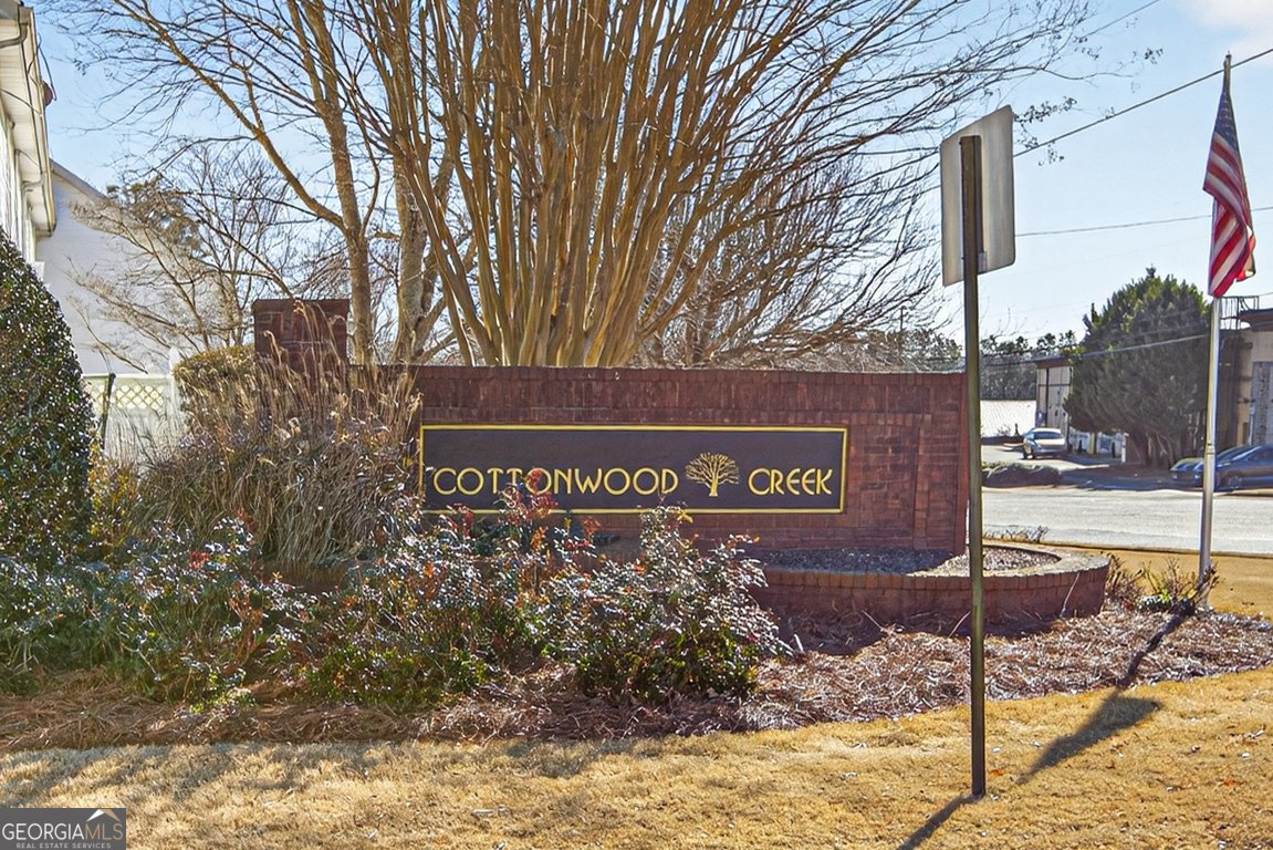 284 Cottonwood Creek Circle Canton - 40