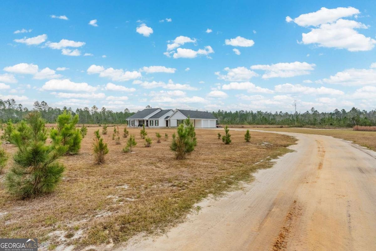 7059 Thornbird Road Waycross - 28