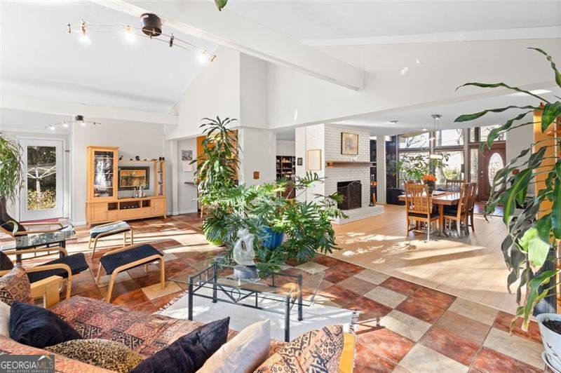 2678 HUMMINGBIRD Duluth - 16