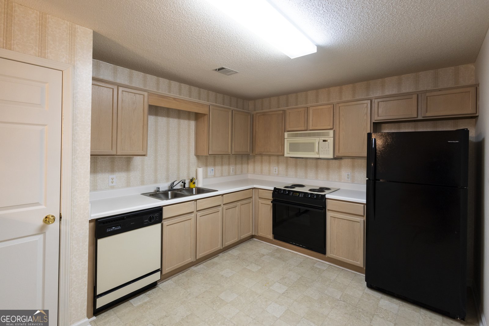 954 Greystone Court Macon - 5