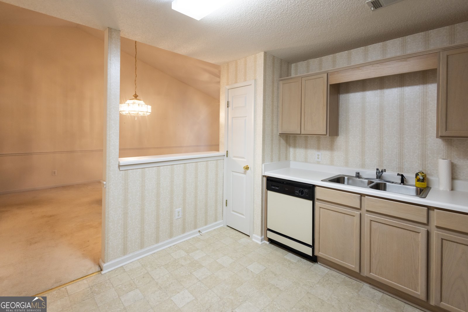 954 Greystone Court Macon - 6