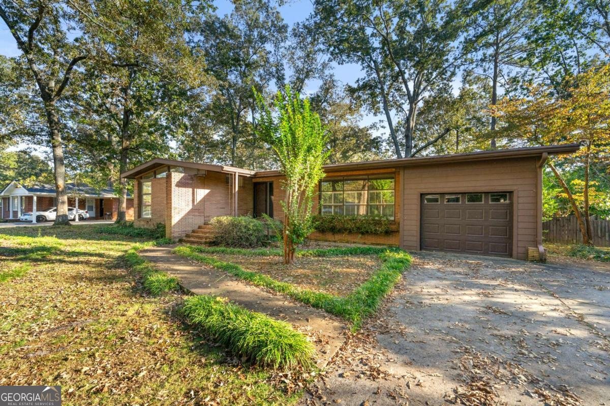 3013 Garden Lakes Boulevard Rome - 3