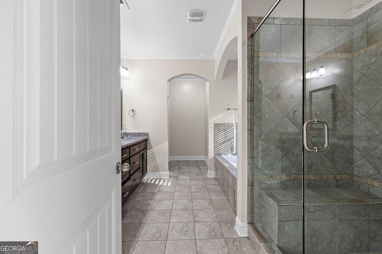 105 Turnberry Trace Sharpsburg - 27