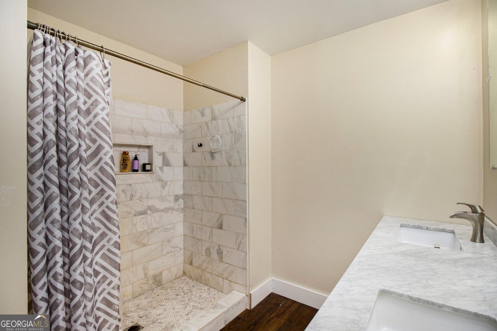 1585 Golden Pond Pass Buchanan - 14