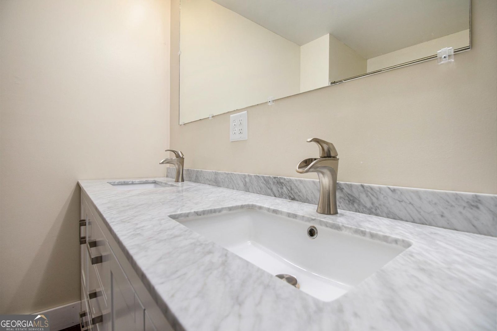 1585 Golden Pond Pass Buchanan - 15