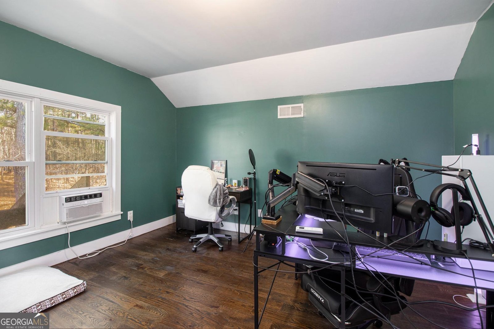 1585 Golden Pond Pass Buchanan - 23