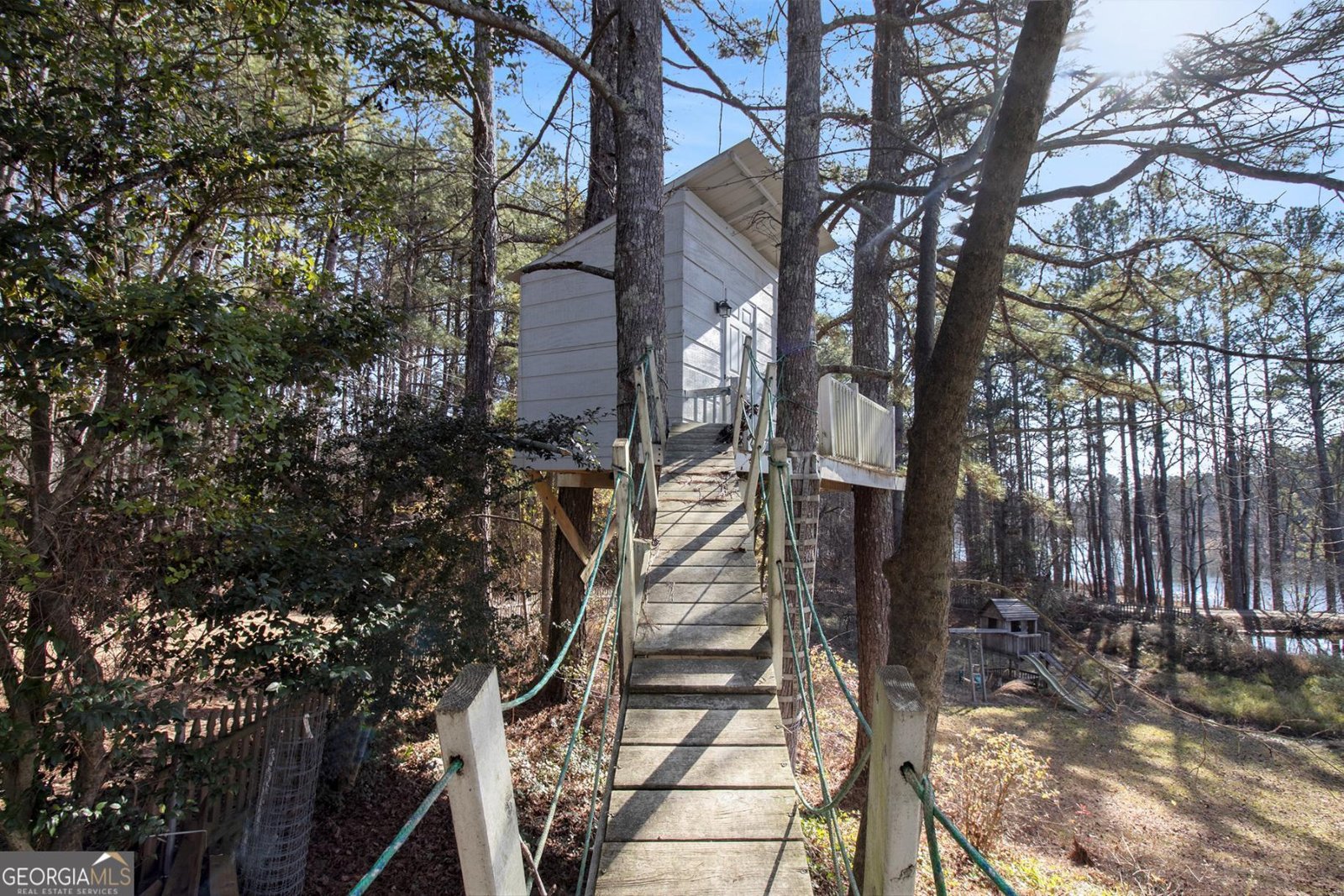 1585 Golden Pond Pass Buchanan - 25