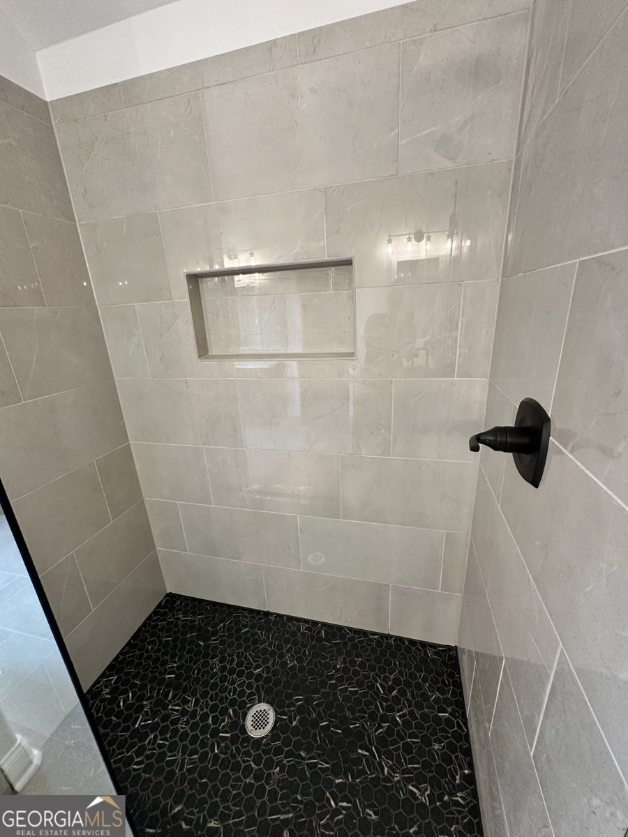 208 Ashley Nicole Avenue Bonaire - 24