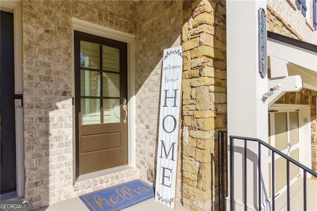 815 Paden Street Woodstock - 3