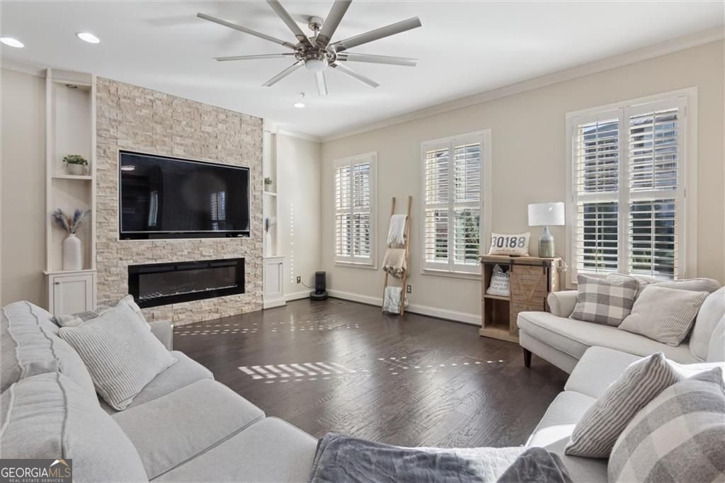 815 Paden Street Woodstock - 5