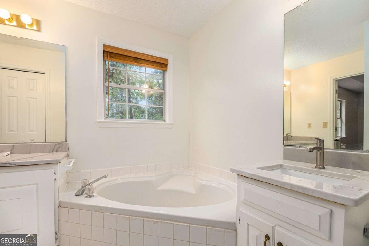 1508 Towne Harbor Lane Woodstock - 21