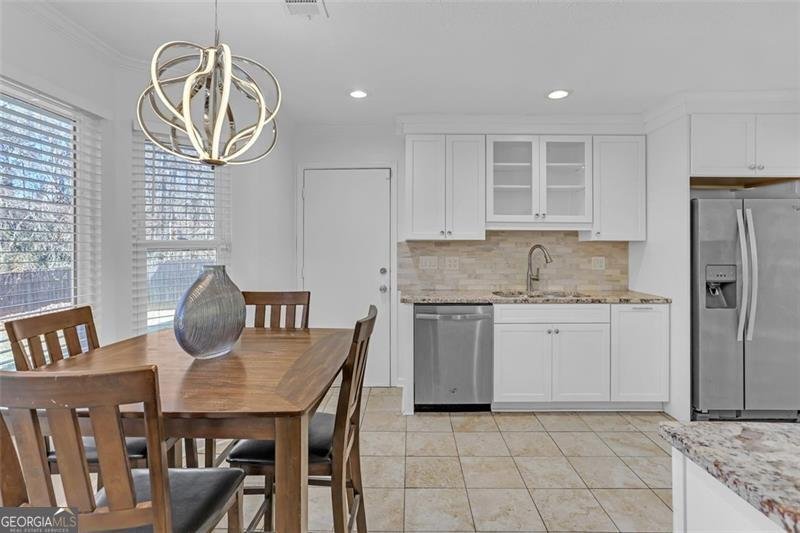 3554 PORTSMOUTH Lithonia - 7