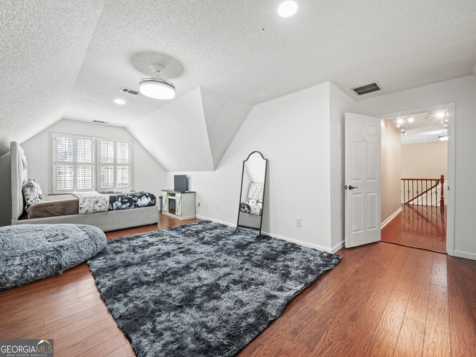 4465 Settles Bridge Road Suwanee - 31