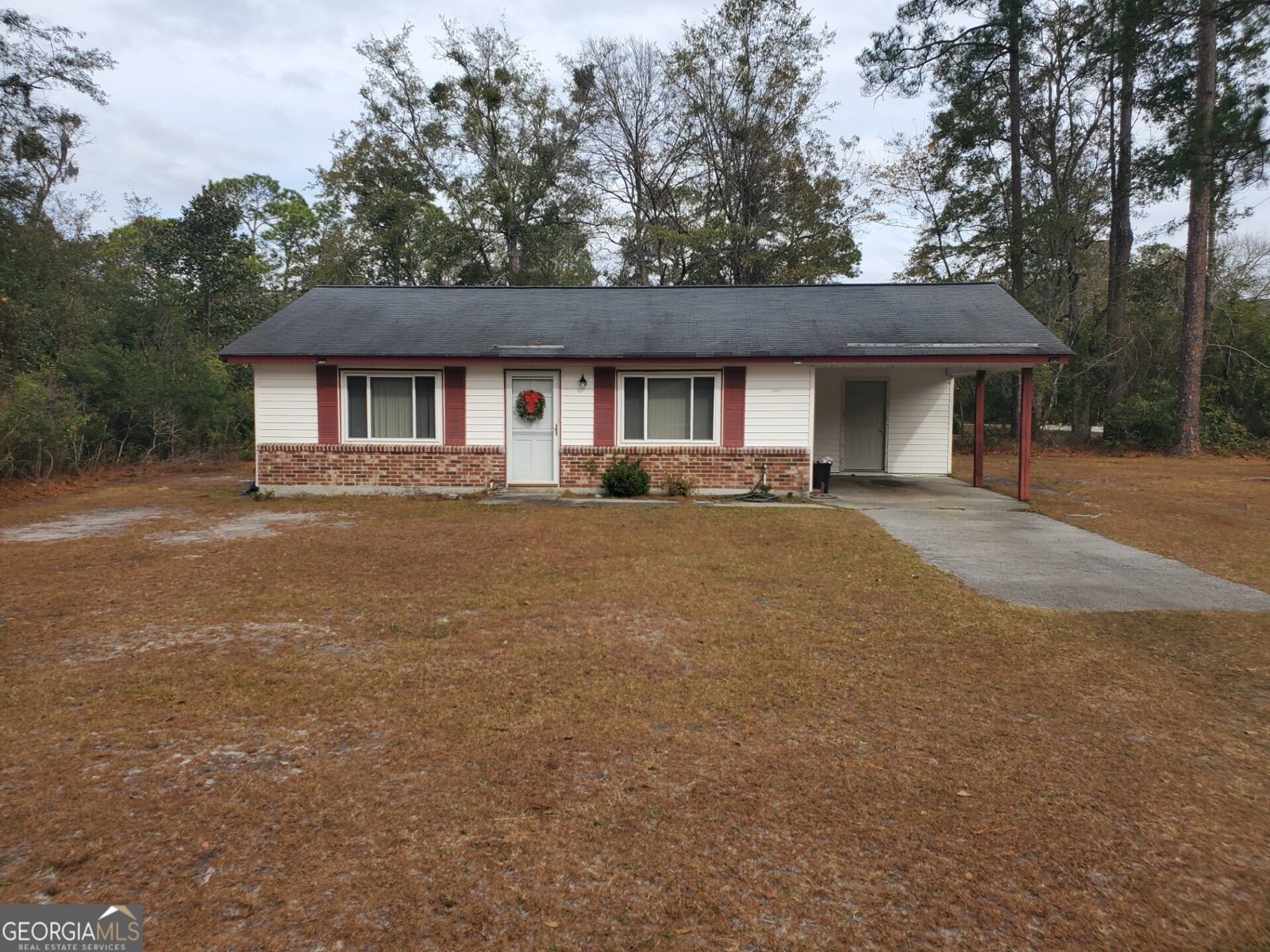992 Pineland Avenue Hinesville - main photo