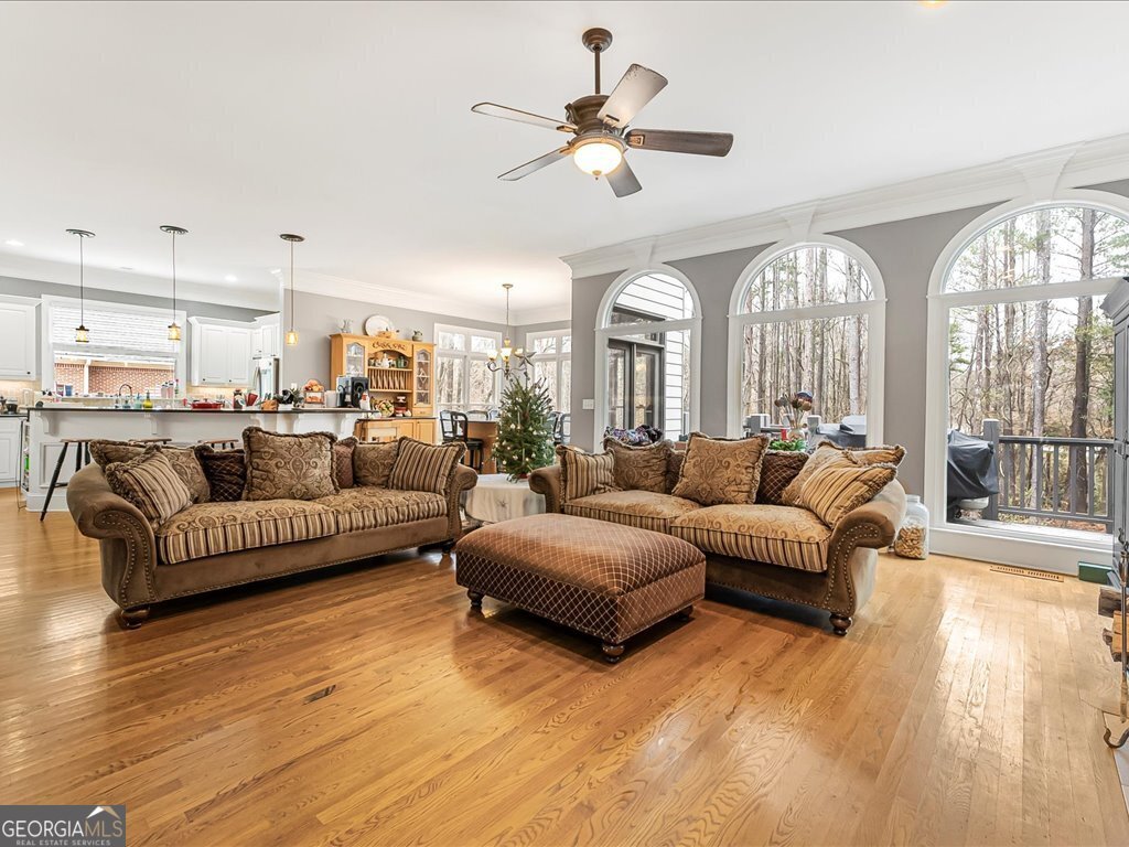 1029 Laurel Grove Court Suwanee - Photo 10