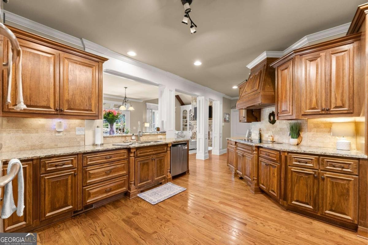 6078 Green Tree Lane Gainesville - 18