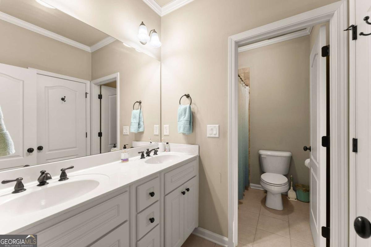 6078 Green Tree Lane Gainesville - 39