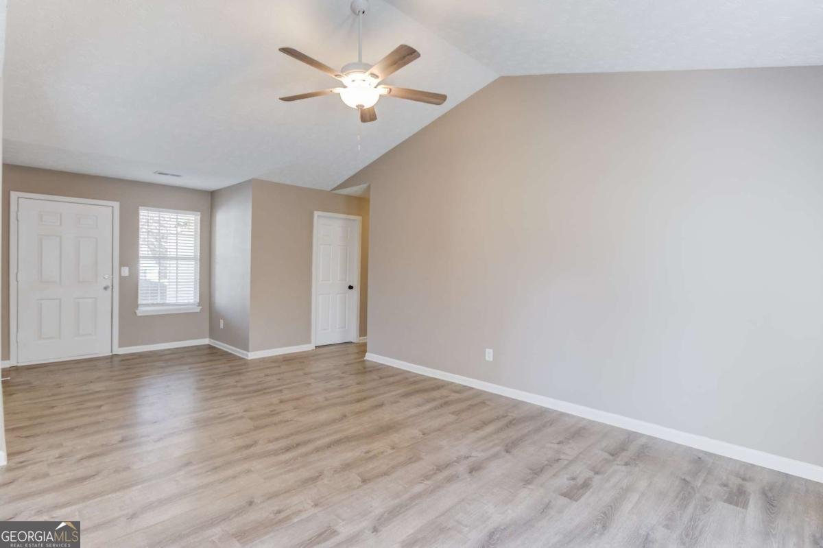 614 Anns Way Winder - 12