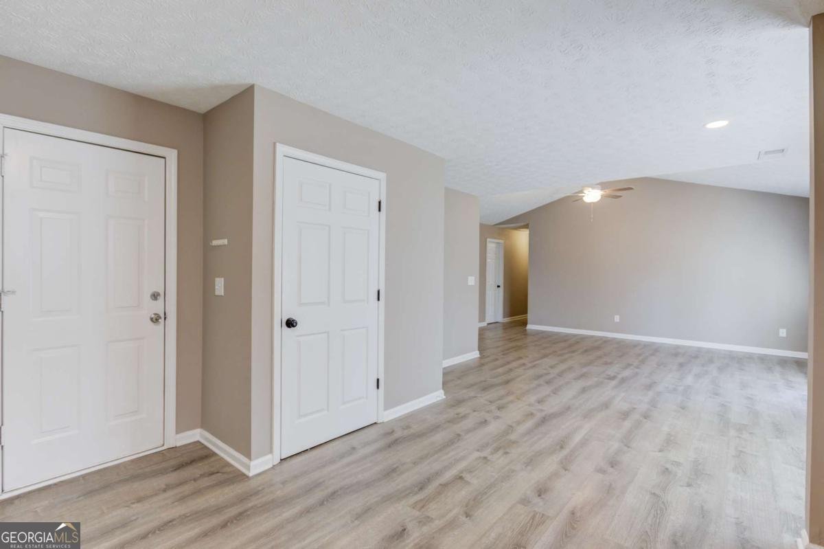 614 Anns Way Winder - 18