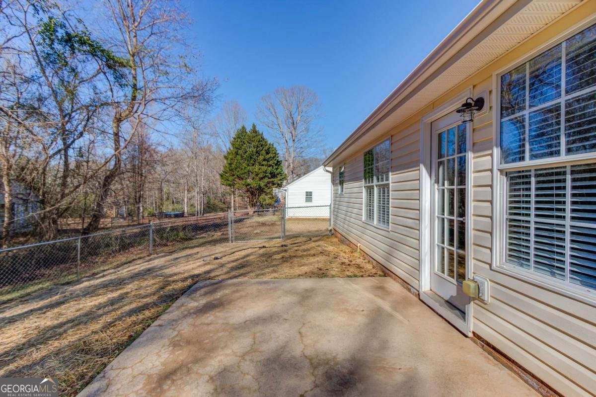 614 Anns Way Winder - 33