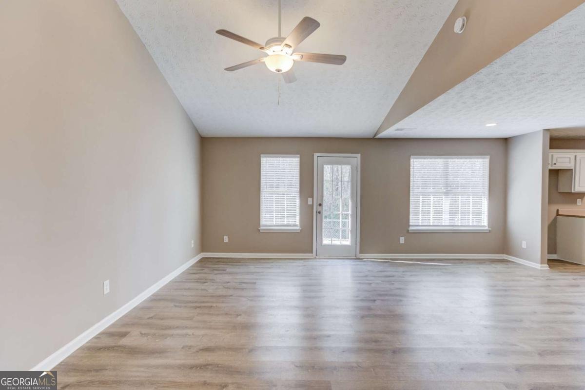 614 Anns Way Winder - 8