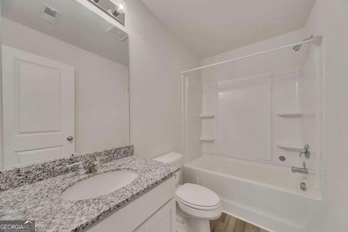 65 Oxford Lane Kingston - 25