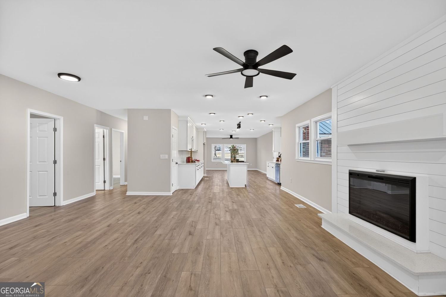 18 Dyer Circle Carrollton - 3