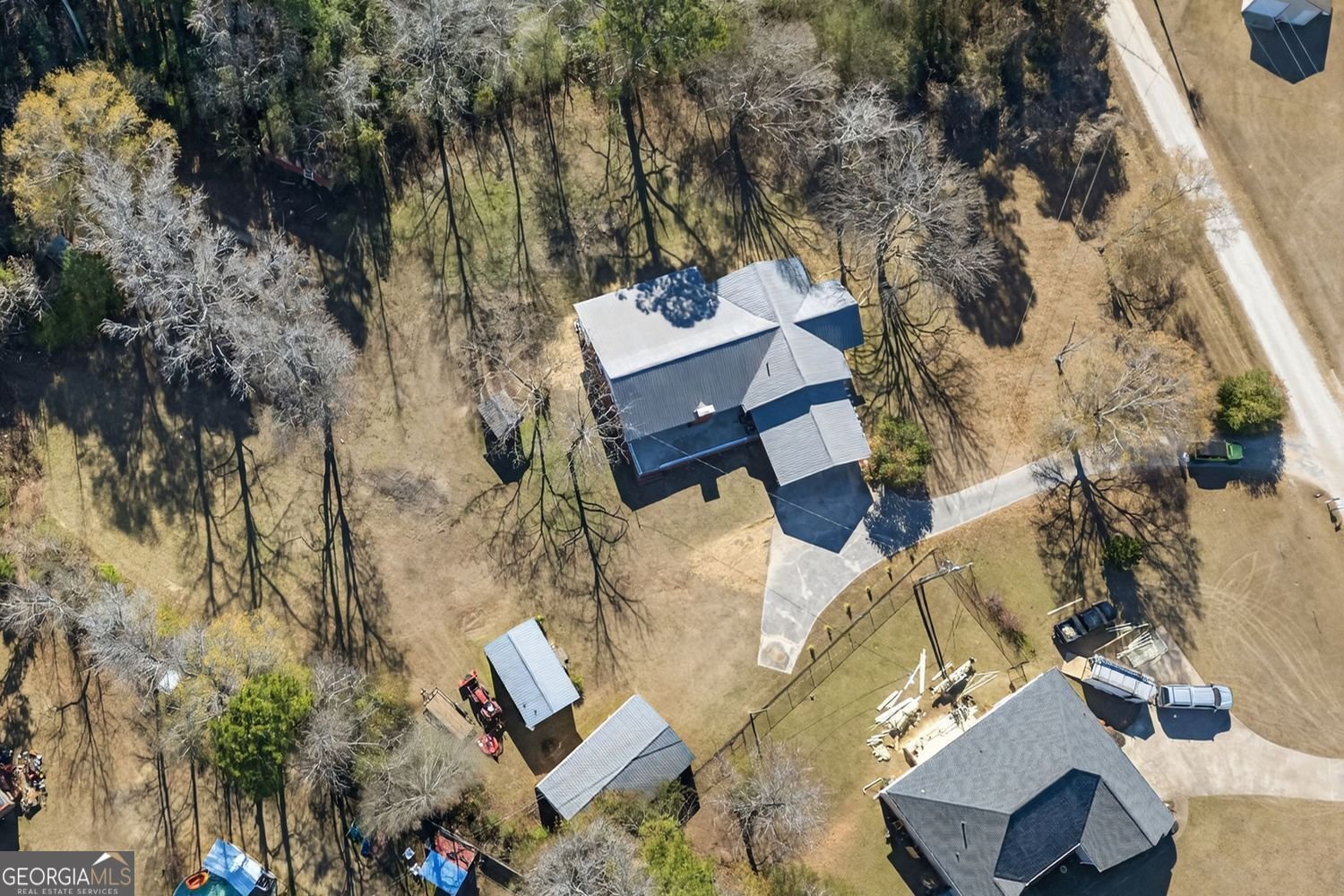 18 Dyer Circle Carrollton - 44