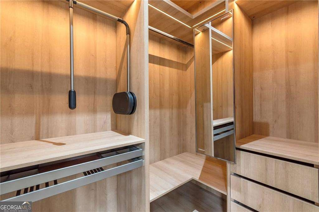 1653 Wayland Circle Brookhaven - 22