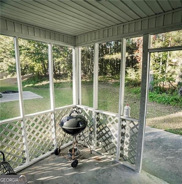 493 LAKE Drive Riverdale - 35