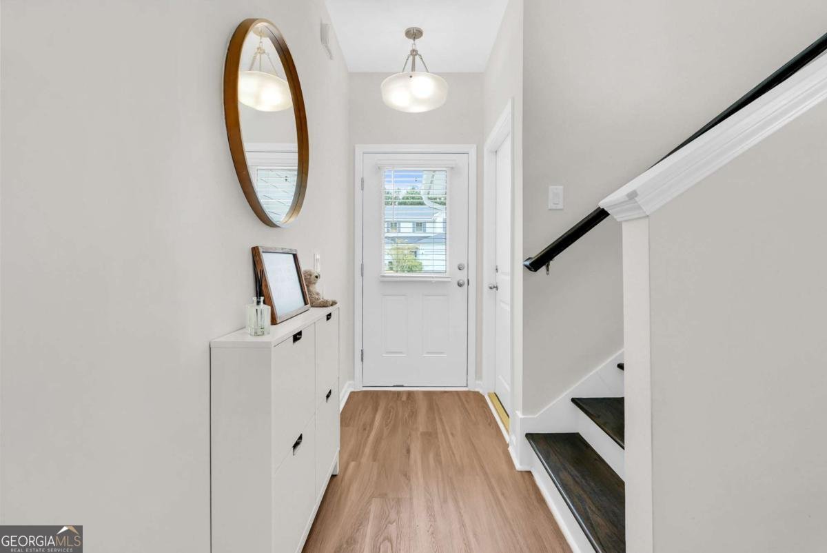 98 Small Pine Lane Richmond Hill - 3