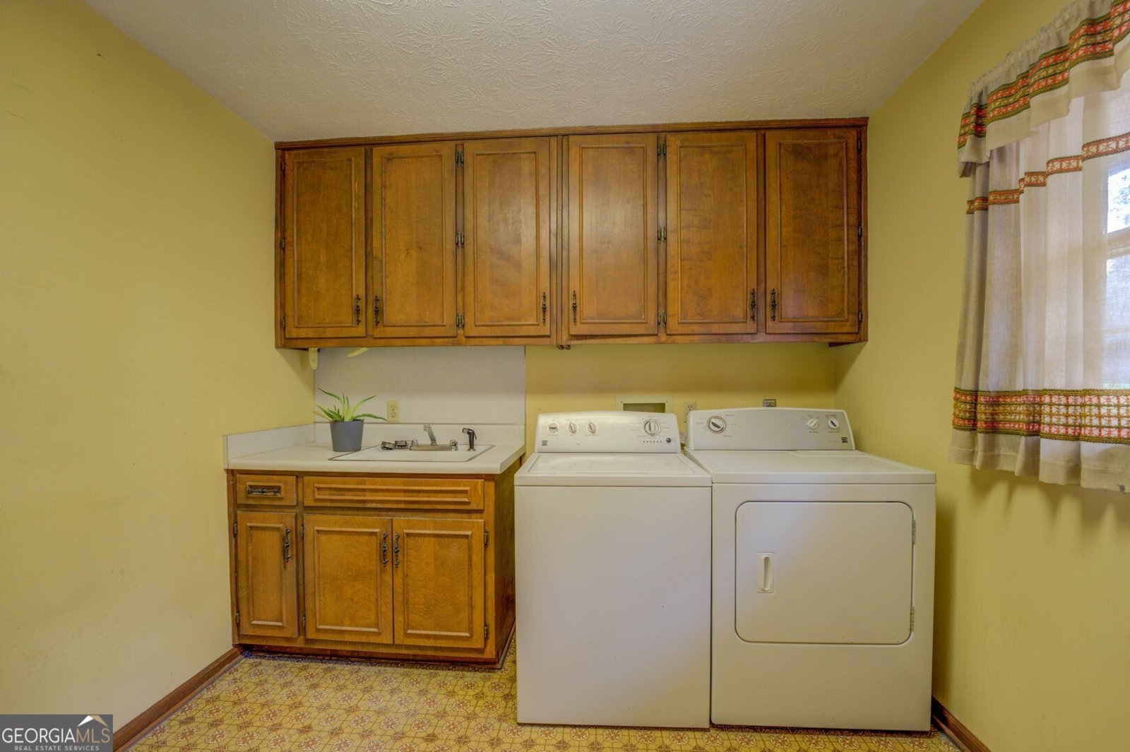 5225 Bailey Road Conyers - 37