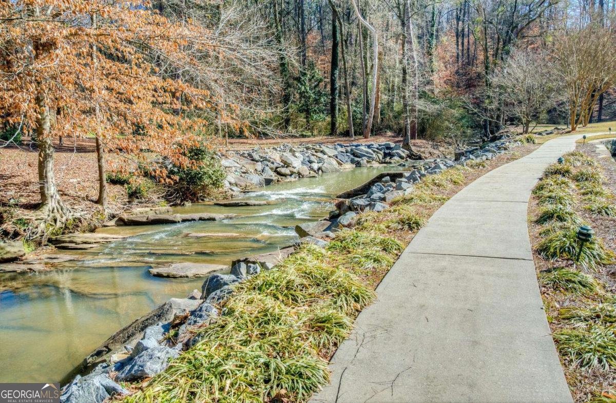 27207 Plantation Drive Atlanta - 37