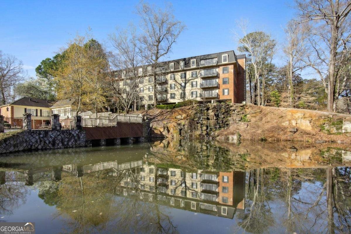 27207 Plantation Drive Atlanta - 39