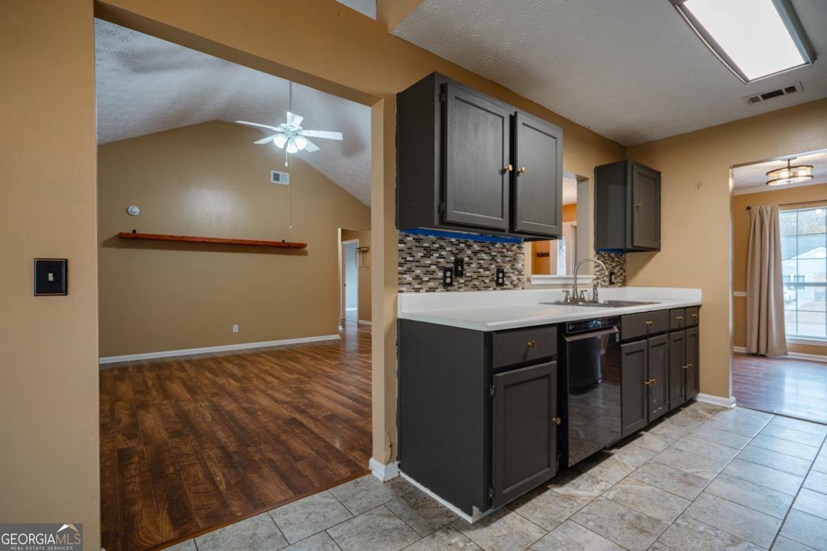 100 Cutoff Way Richmond Hill - 18