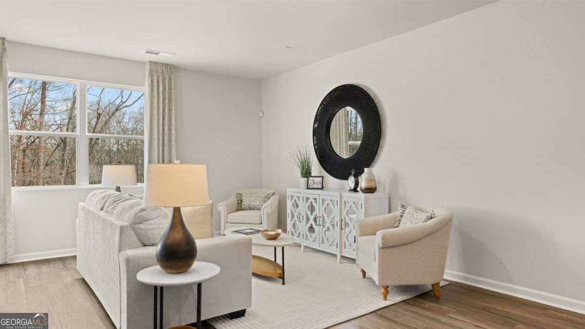 289 Sound Circle Stockbridge - 32