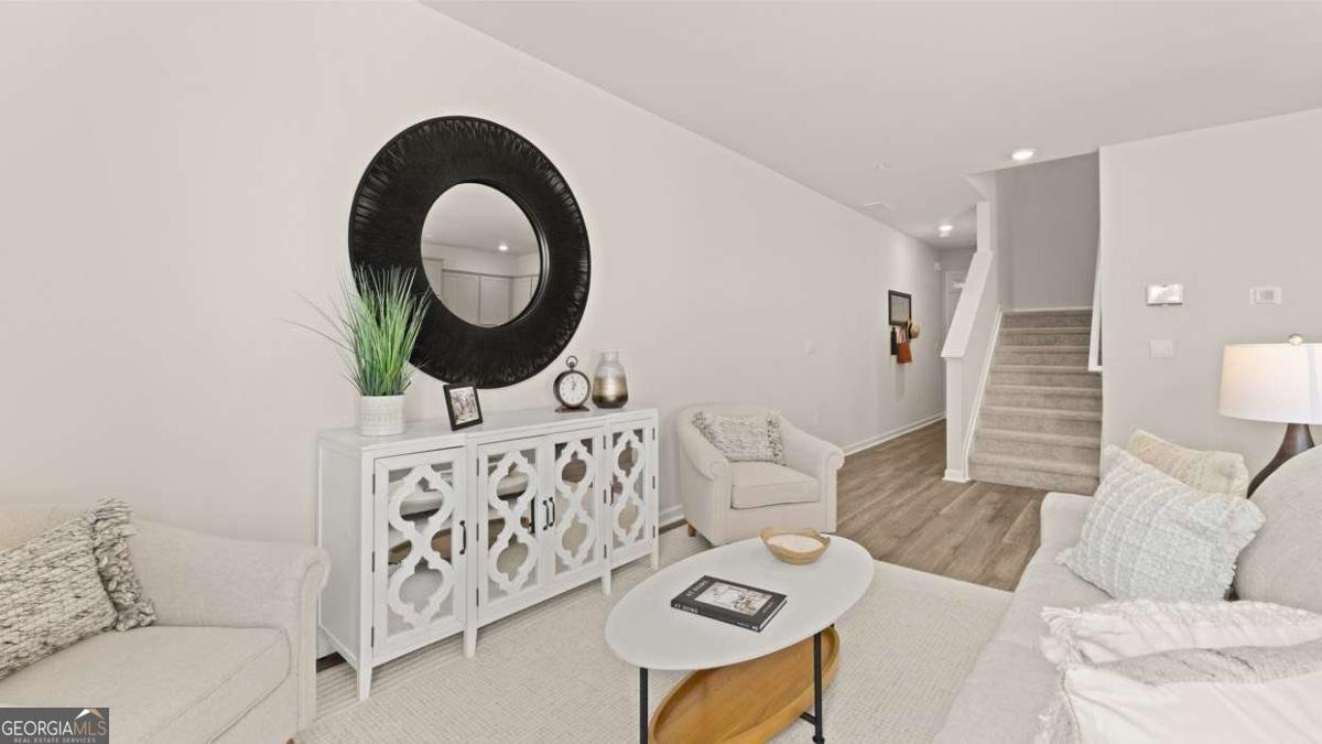 289 Sound Circle Stockbridge - 35