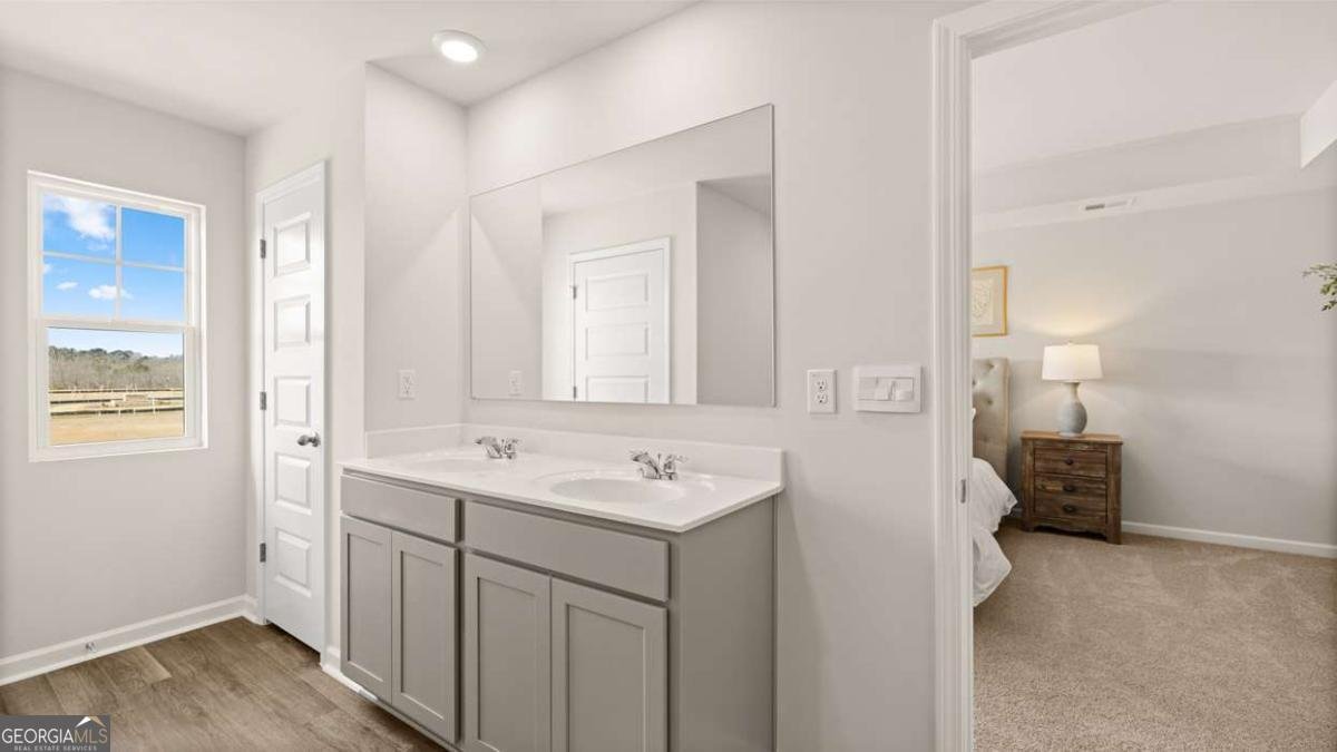 289 Sound Circle Stockbridge - 43