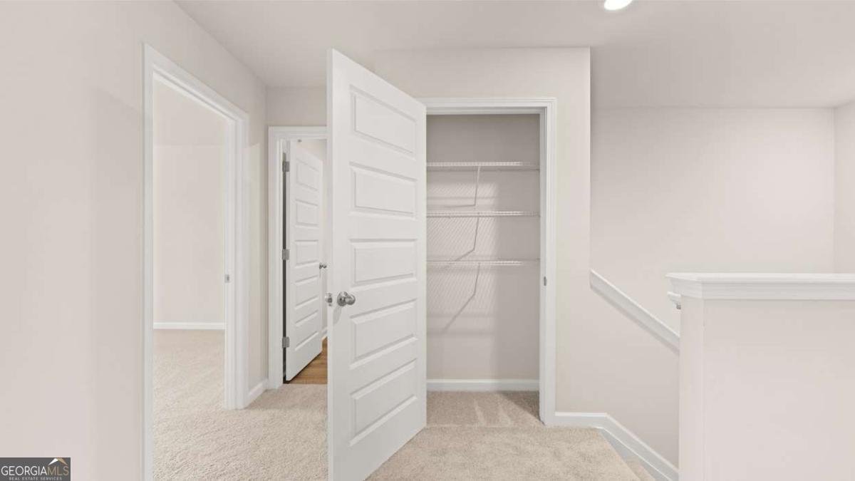 289 Sound Circle Stockbridge - 49