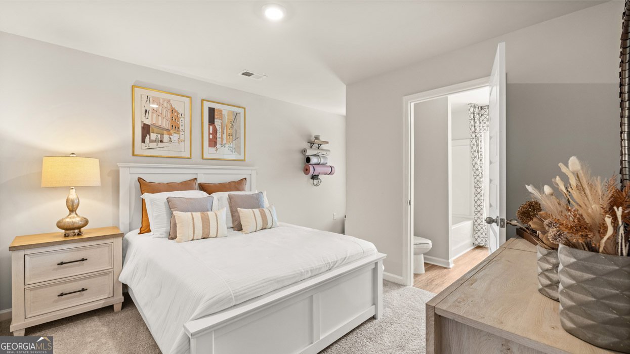 241 Sound Circle Stockbridge - 12