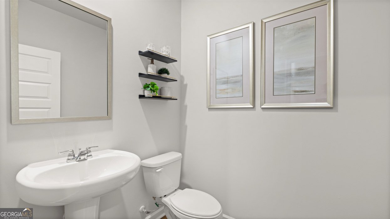 241 Sound Circle Stockbridge - 26