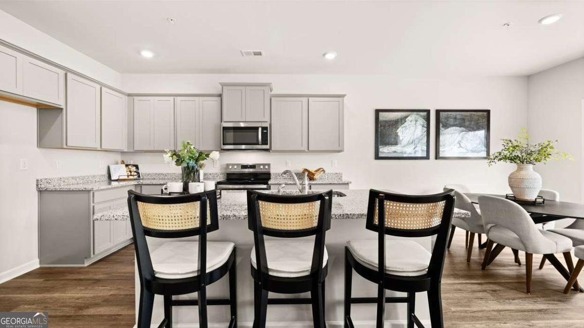 237 Sound Circle Stockbridge - 12