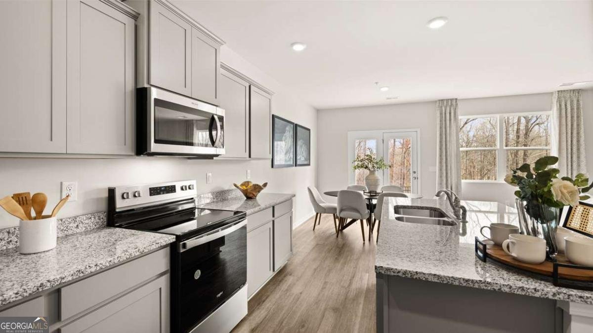 237 Sound Circle Stockbridge - 23