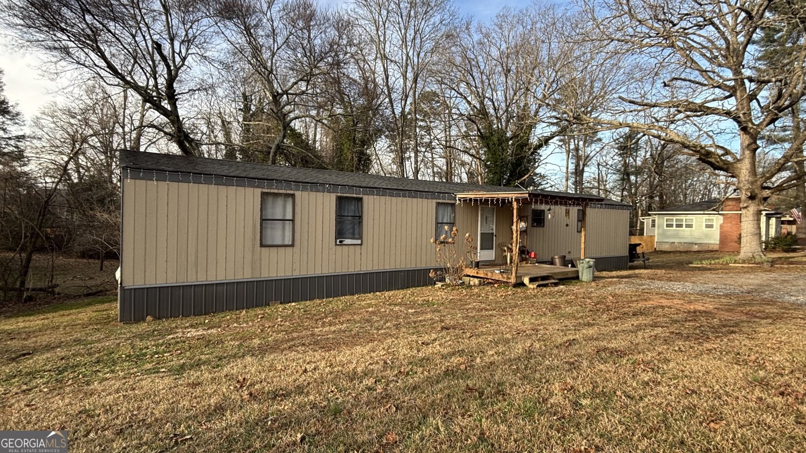 162 Weeping Willow Drive Clarkesville - main photo