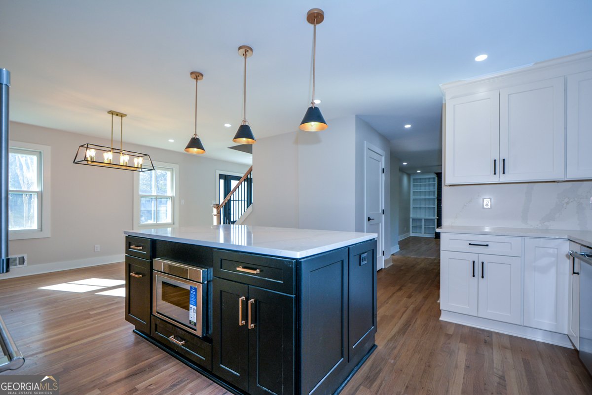 1610 Chateau Drive Atlanta - 11