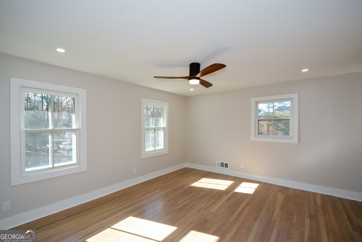 1610 Chateau Drive Atlanta - 17