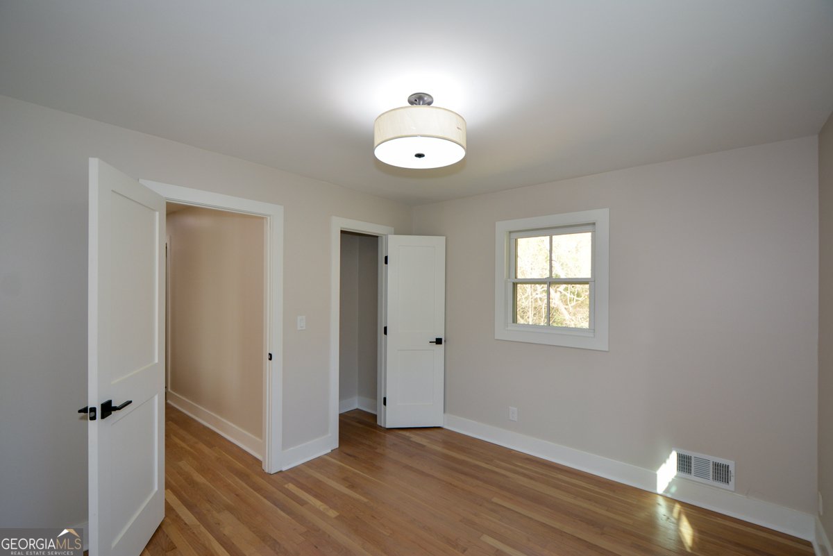 1610 Chateau Drive Atlanta - 23