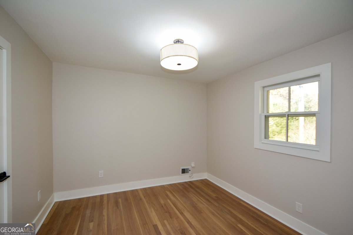 1610 Chateau Drive Atlanta - 29