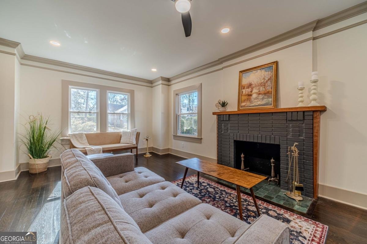 1883 Cambridge Avenue College Park - 32